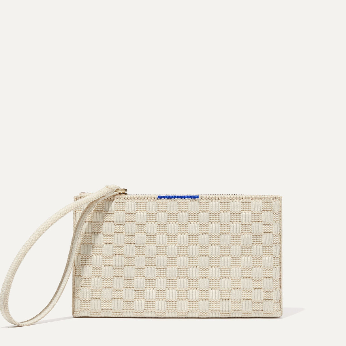 PDP |The Wallet Wristlet in Vanilla Basketweave, shown from the front. 
